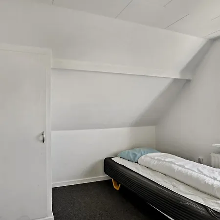 5 Bedroom Pet Friendly Home In Strandby Сasa de vacaciones Strandby
