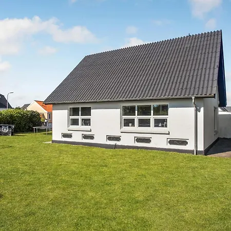 Prázdninový dům 5 Bedroom Pet Friendly Home In Strandby